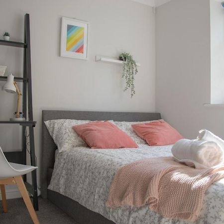 Lovely 3-Bedroom Apartment In Colchester Zewnętrze zdjęcie