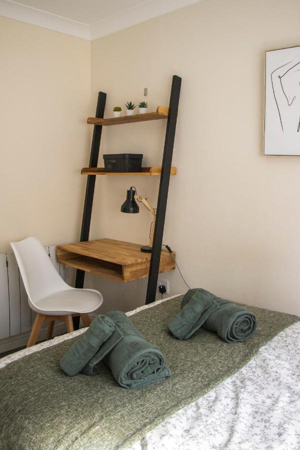 Lovely 3-Bedroom Apartment In Colchester Zewnętrze zdjęcie