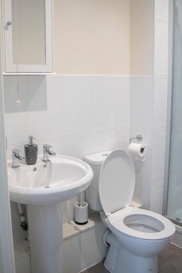 Lovely 3-Bedroom Apartment In Colchester Zewnętrze zdjęcie